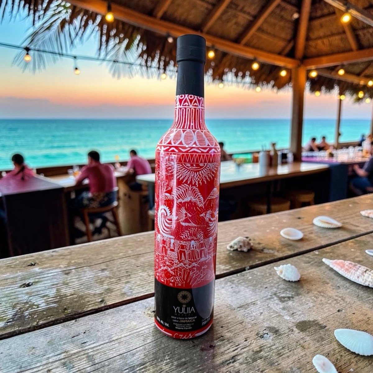 YULIIA Licor a base de Mezcal sabor Jamaica
